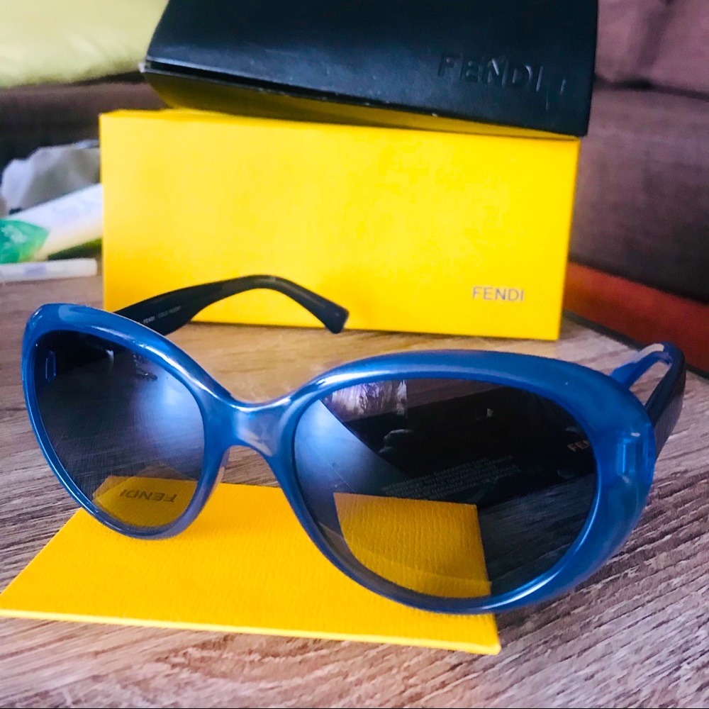 FENDI sunglasses blue